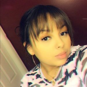 Meet your Posher, Jazmine